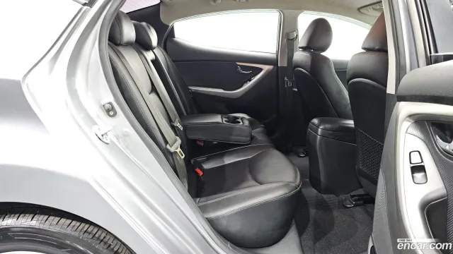 Hyundai Elantra (Avante)