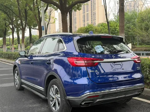 Hongqi HS5