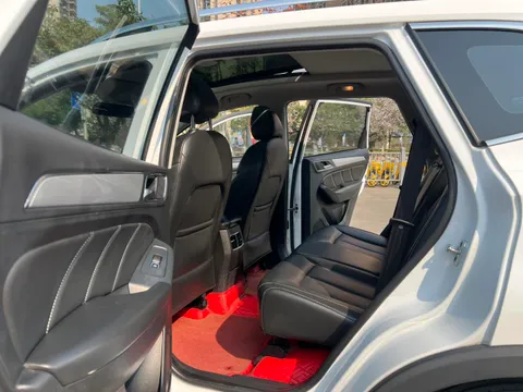 Roewe RX5
