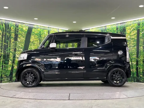 Honda N-BOX Slash