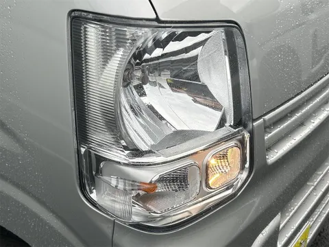 Mitsubishi Minicab Van