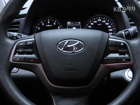 Hyundai Elantra (Avante)