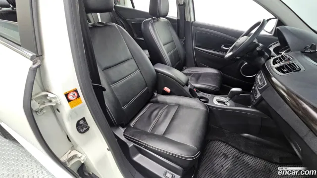 Renault SM3