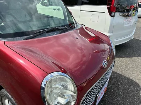 Daihatsu Mira Gino