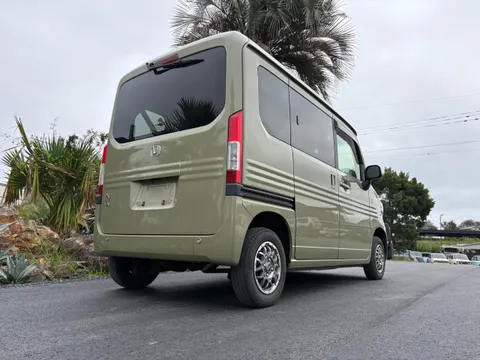Honda N-VAN Plus Style