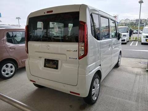 Suzuki Spacia