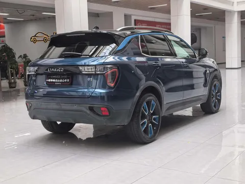 Lynk & Co 01