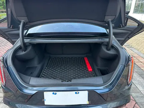 Cadillac CT4