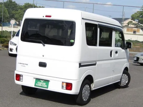 Mitsubishi Minicab Van