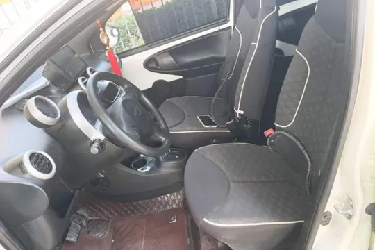 BYD F0