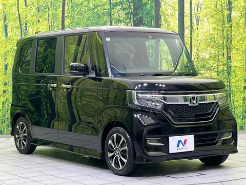 Honda N-BOX Custom