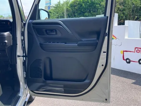 Suzuki Spacia Gear