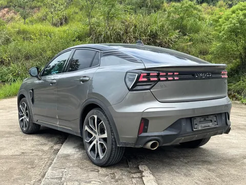 Lynk & Co Lynk & Co 05