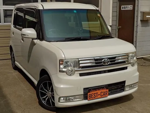 Toyota Pixis Space