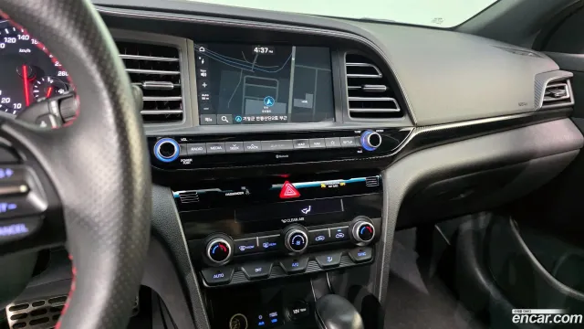 Hyundai Elantra (Avante)
