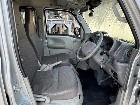 Nissan Clipper