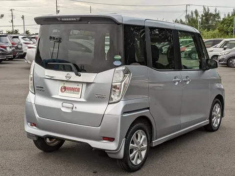 Nissan Dayz Roox