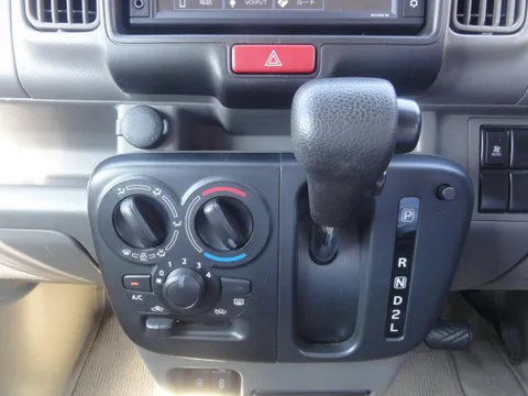 Nissan Clipper