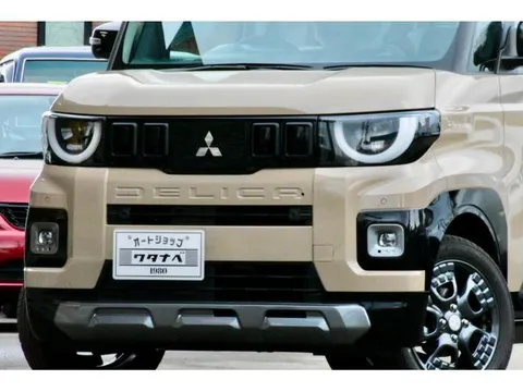 Mitsubishi Delica Mini