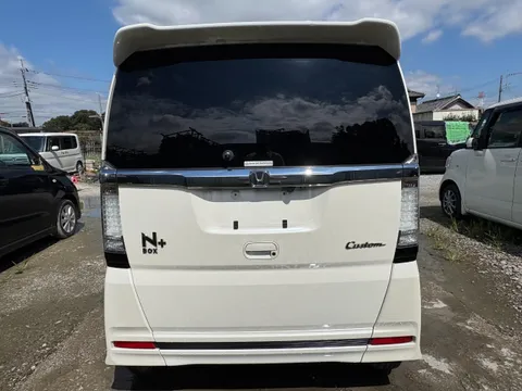 Honda N-BOX Plus Custom