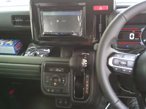 Suzuki Spacia Gear