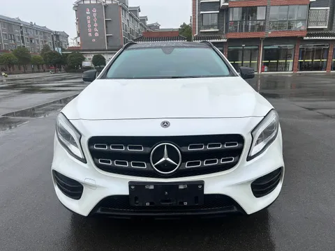 Mercedes-Benz GLA-Class