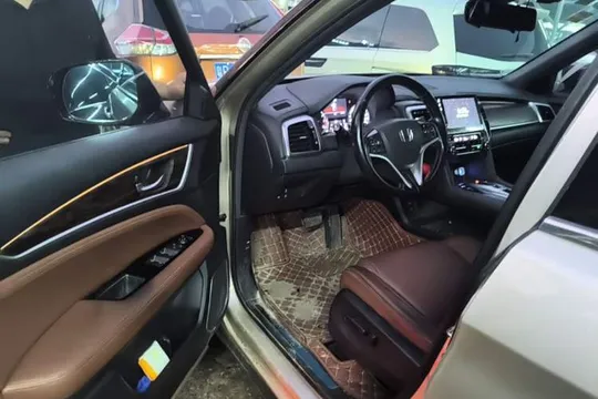 Honda UR-V