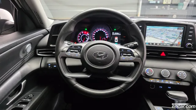 Hyundai Elantra (Avante)