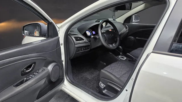 Renault SM3