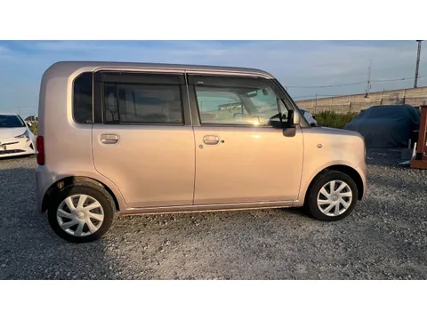 Toyota Pixis Space