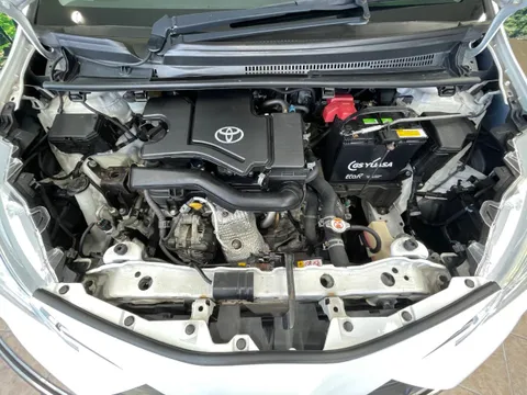 Toyota Yaris (Vitz)