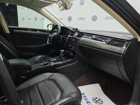 Volkswagen Phideon