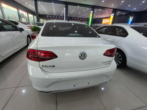Volkswagen Lamando