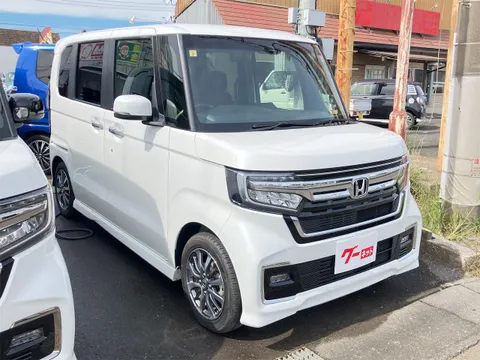 Honda N-BOX Custom