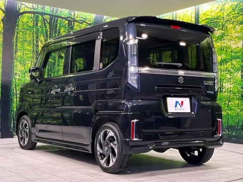 Suzuki Spacia Custom