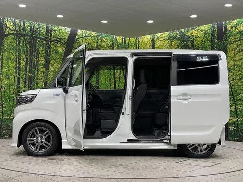 Suzuki Spacia Custom