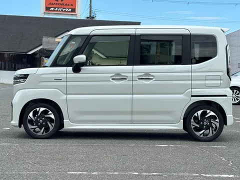 Suzuki Spacia Custom