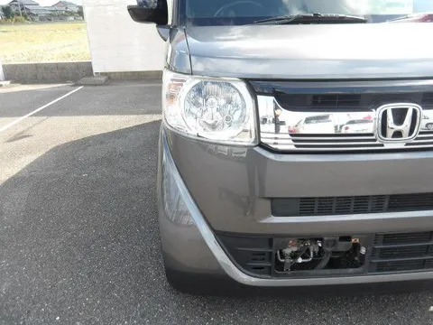 Honda N-BOX Slash