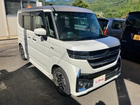 Suzuki Spacia Custom