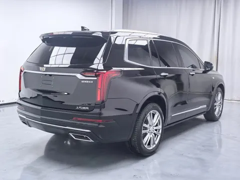 Cadillac XT6