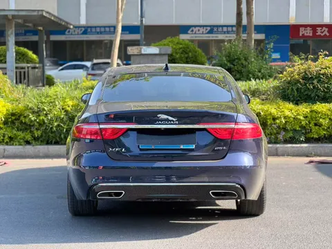 Jaguar XFL