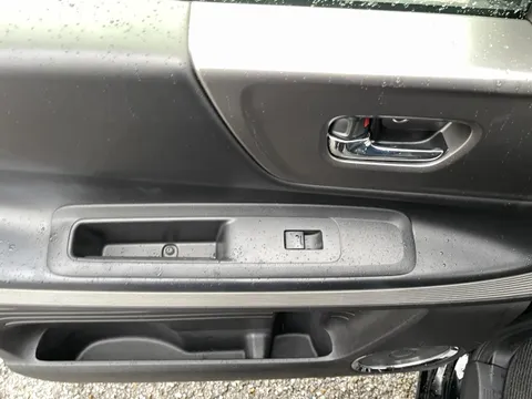 Honda N-BOX Slash