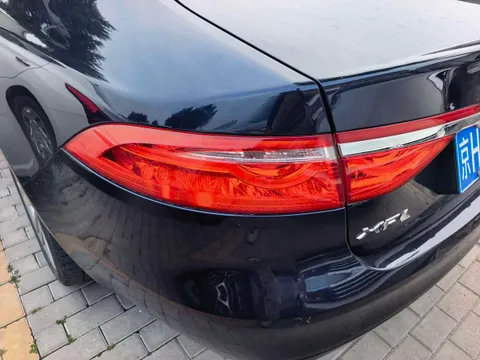 Jaguar XFL