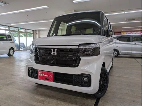 Honda N-BOX Custom
