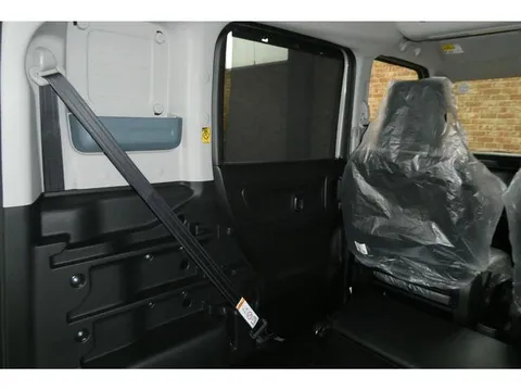 Suzuki Spacia Base