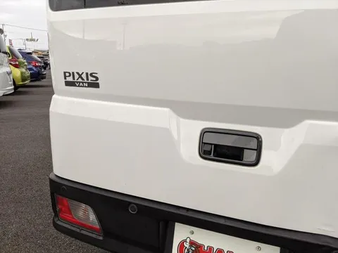Toyota Pixis Van