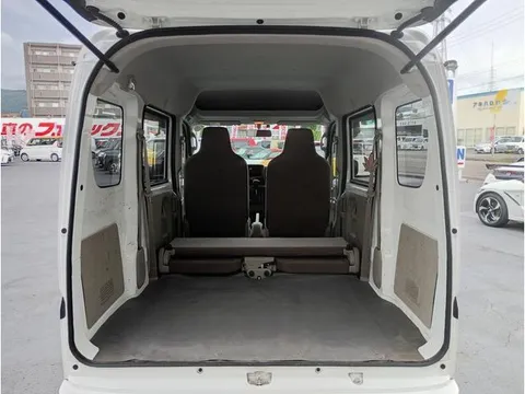 Mitsubishi Minicab Van