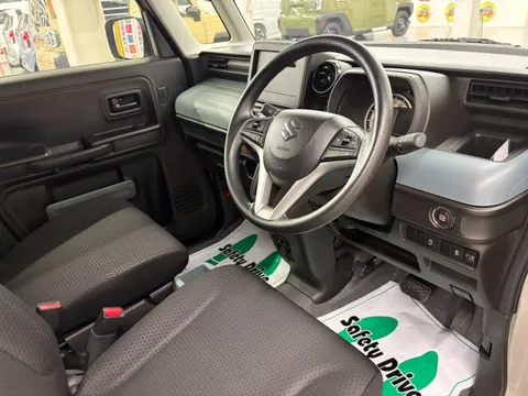 Suzuki Spacia Base
