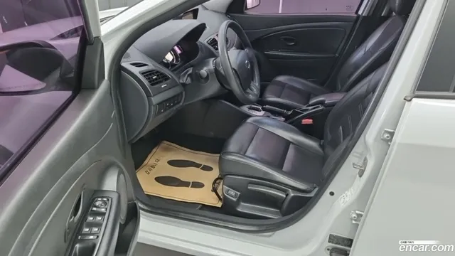 Renault SM3