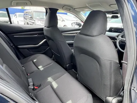 Mazda MAZDA3 Sedan